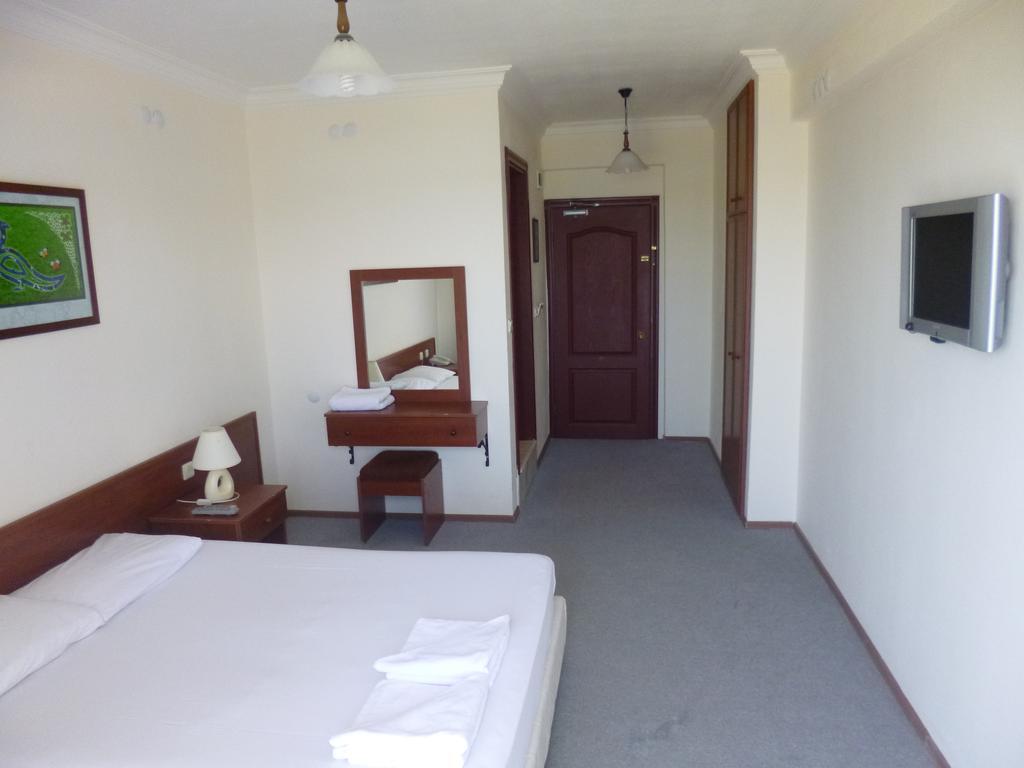 Albayrak Hotel Çeşme Zimmer foto