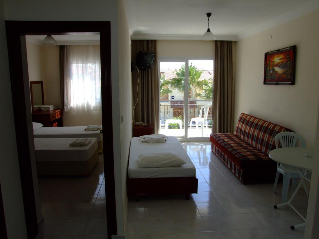 Albayrak Hotel Çeşme Zimmer foto